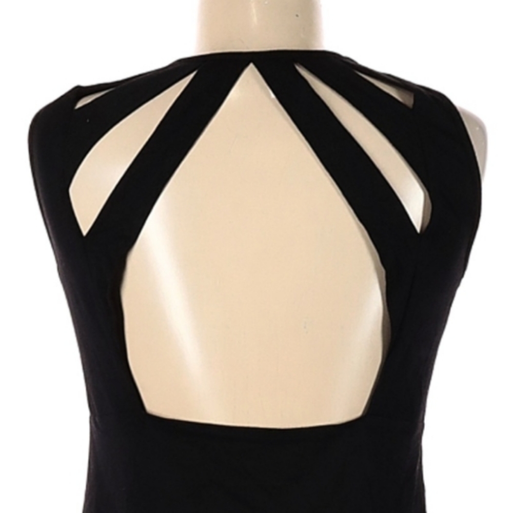 Sady & Lu Black Sleeveless Top Size M‎ Open Back Sexy Classic V-Neck - Picture 5 of 9